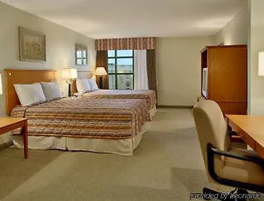 Wingate By Wyndham Louisville East