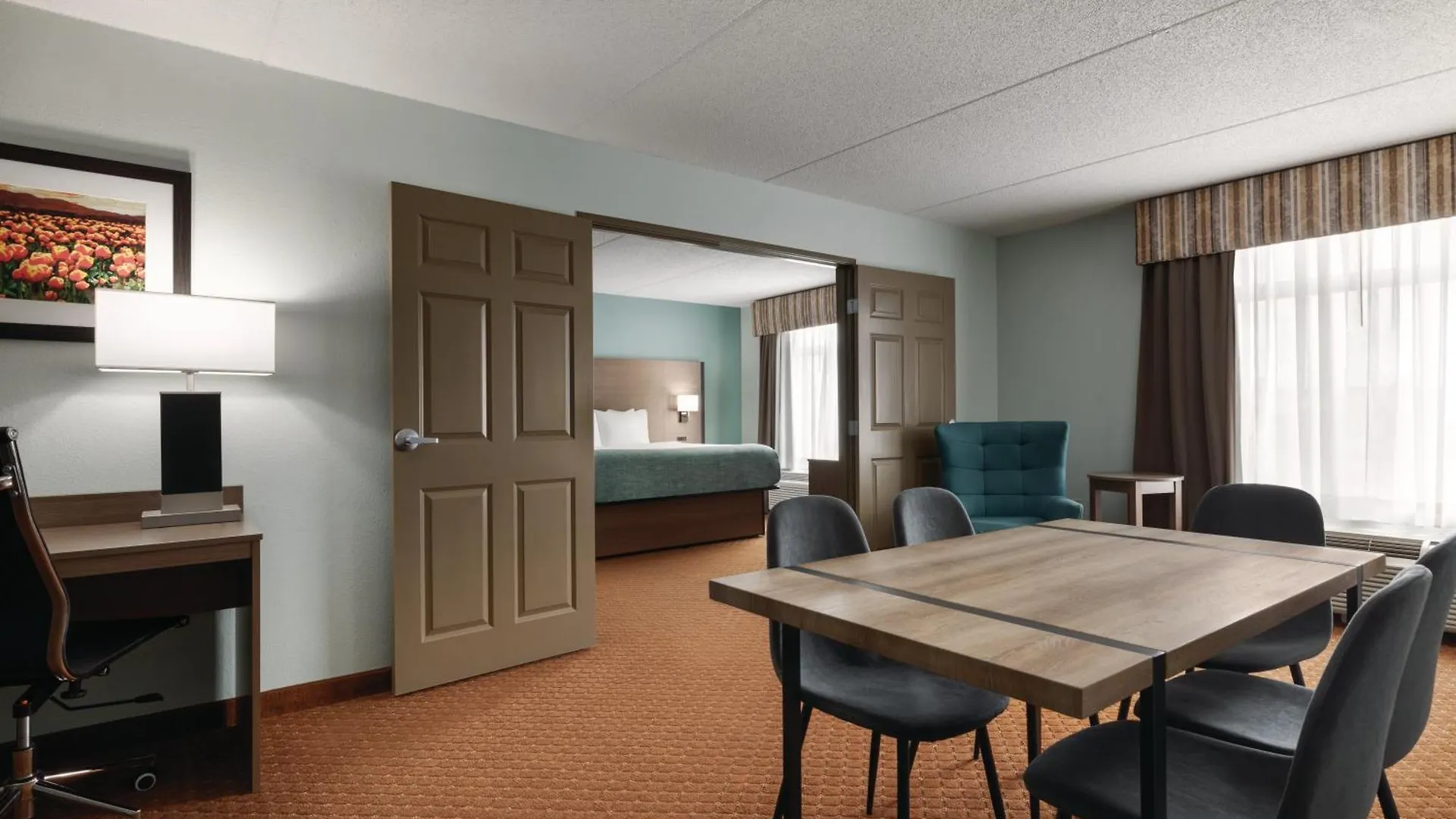 Wingate By Wyndham Louisville East Hotel