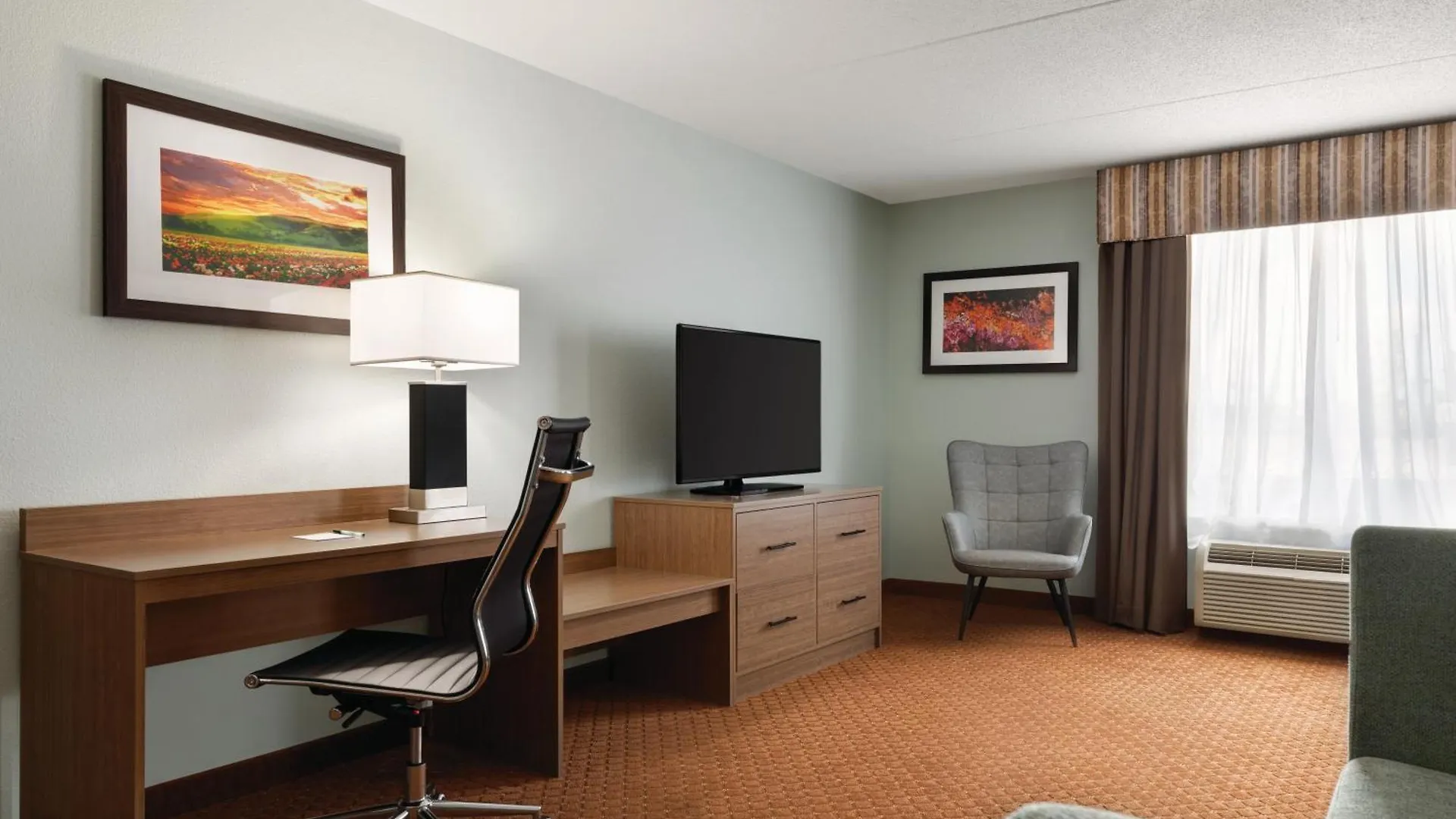 Hotel Wingate By Wyndham Louisville East