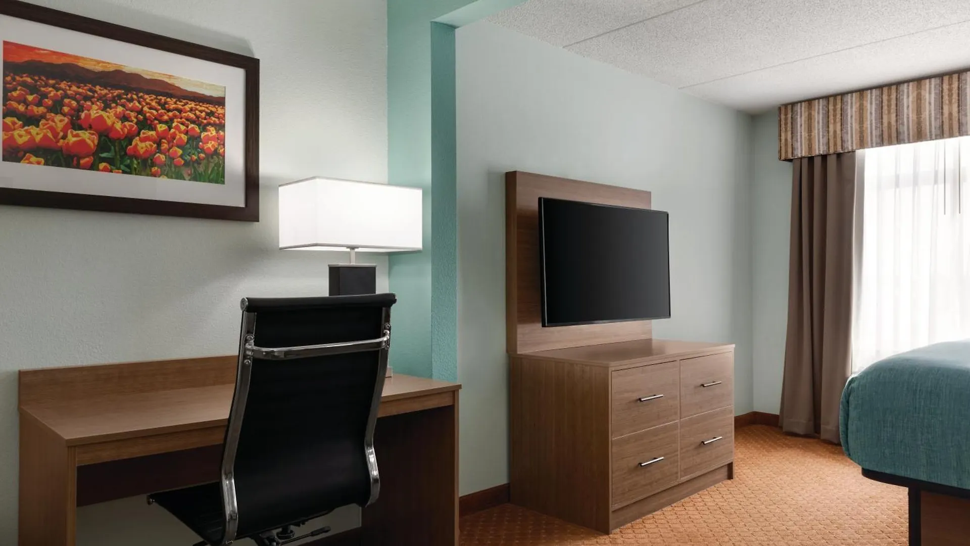 Wingate By Wyndham Louisville East Hotel