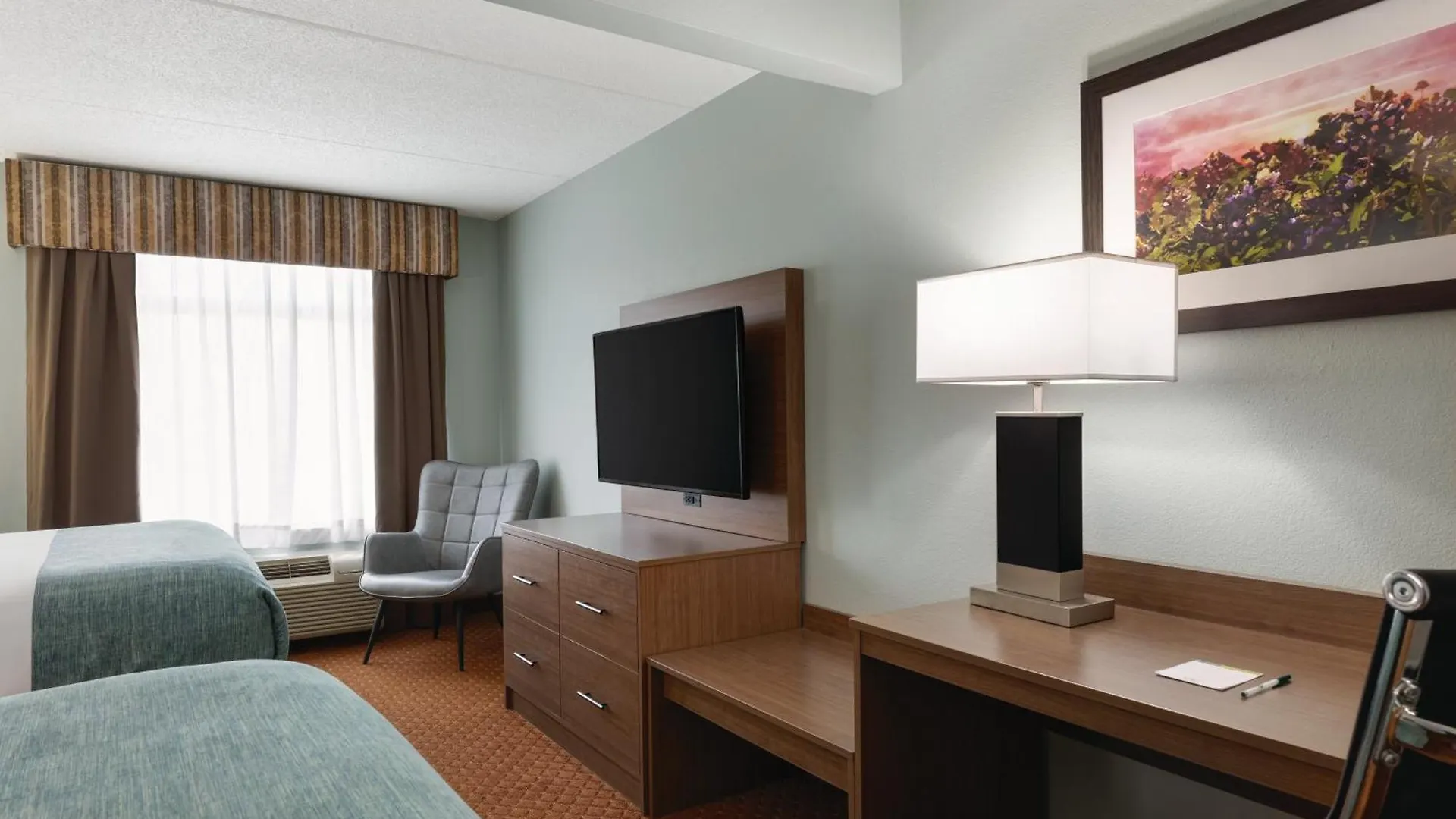 Hotel Wingate By Wyndham Louisville East