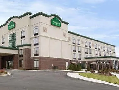 Hotel Wingate By Wyndham Louisville East