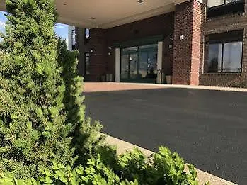 Wingate By Wyndham Louisville East Hotel