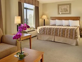 Wingate By Wyndham Louisville East Hotel