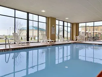 Wingate By Wyndham Louisville East Hotel